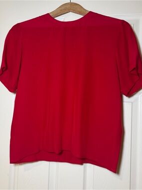 SLB By Sunny Leigh 100% Silk Red Blouse Womens Size M Short Sleeve Lightweight
